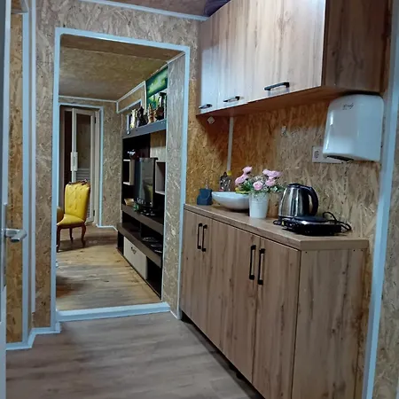 Gyps Vikendica With Swimming Pool And Sauna Τούζλα